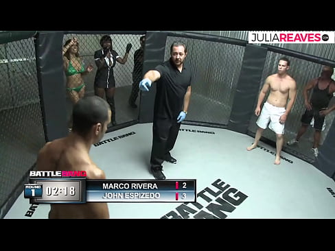 ❤️ Ultimate Fighter fickt ein Nummerngirl direkt nach einem Kampf im Ring ️❌ Anal video bei uns